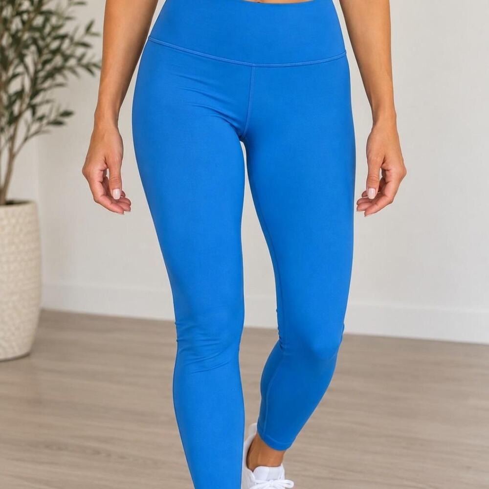 Patagonia bright blue high-waisted leggings